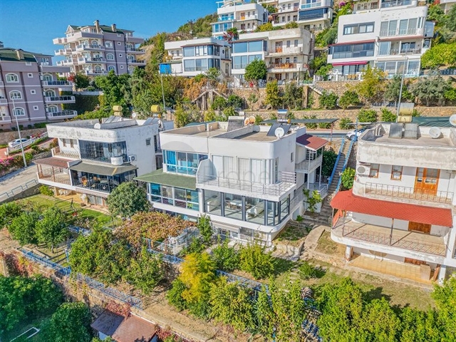 Sea View Twin Villa on a Complex for Sale in Alanya