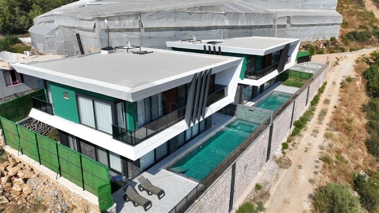 Brand New Alanya Villa with Pool & Garden for Sale