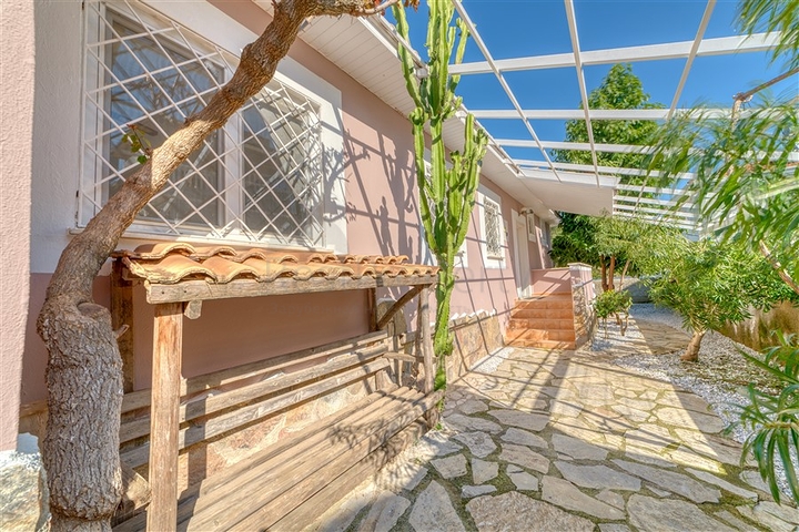 Furnished 3 Bedroom Villa for Sale in Alanya - Avsallar