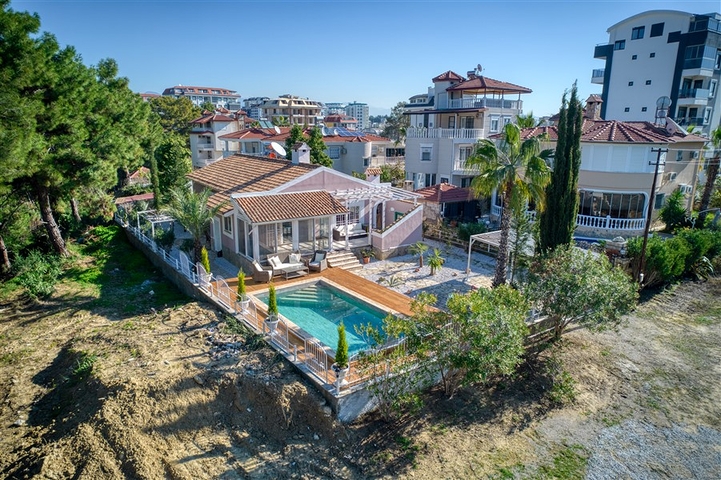 Furnished 3 Bedroom Villa for Sale in Alanya - Avsallar