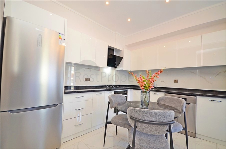 Furnished Bargain Apartment for Sale in Mahmutlar Alanya