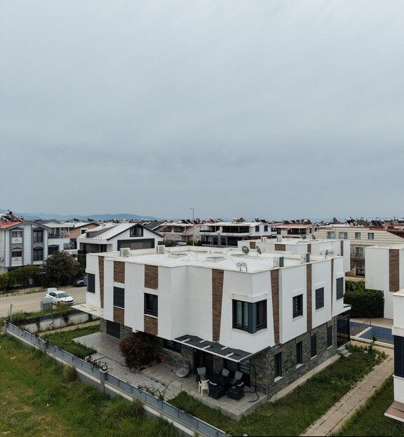 Modern Semi Detached House for Sale in Altinkum Didim