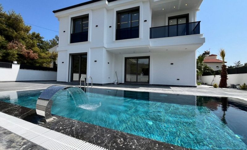 Didim Property; 3 Bedroom Villa for Sale in Altinkum Area Turkey