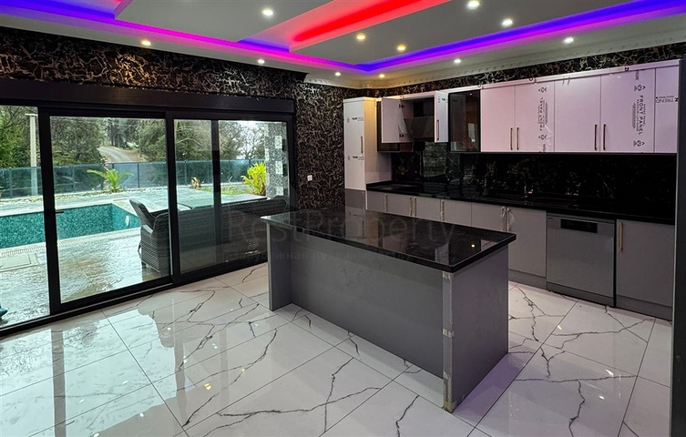 Outstanding Villa for Sale in Alanya Centre l Turkiye