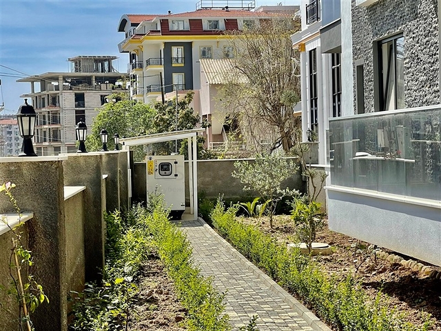 Refined Flat for Sale in Central Mahmutlar, Alanya, Turkey