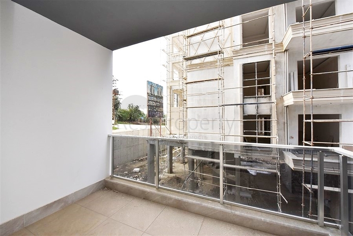 Refined Flat for Sale in Central Mahmutlar, Alanya, Turkey