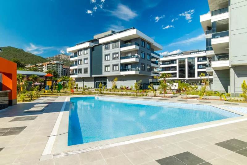 Spacious 3 Bedroom Alanya Apartment for Sale in Oba
