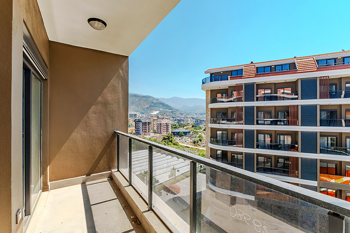 2 Bedroom Flat in a Nice Complex in Ciplakli Alanya for Sale
