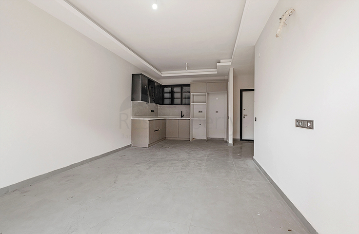 2 Bedroom Flat in a Nice Complex in Ciplakli Alanya for Sale