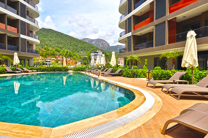 2 Bedroom Flat in a Nice Complex in Ciplakli Alanya for Sale