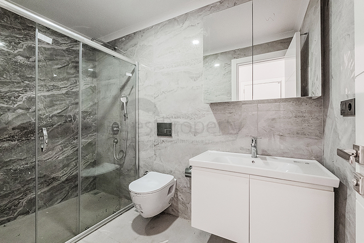 2 Bedroom Flat in a Nice Complex in Ciplakli Alanya for Sale