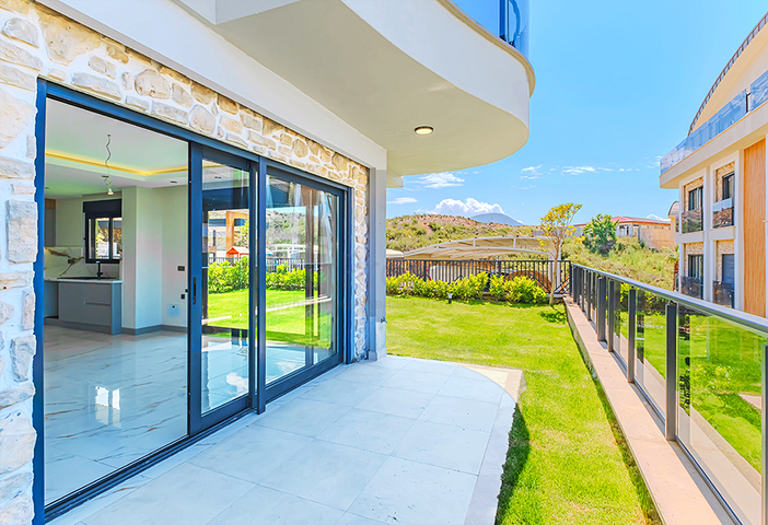 Garden Duplex with Private Terrace for Sale in Kargicak Alanya