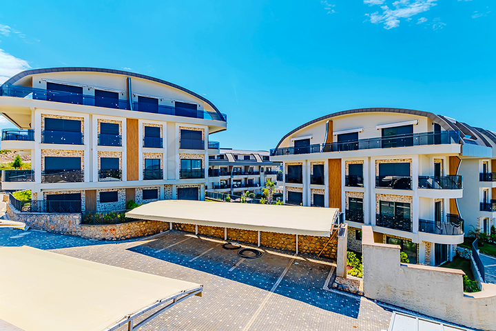 Garden Duplex with Private Terrace for Sale in Kargicak Alanya