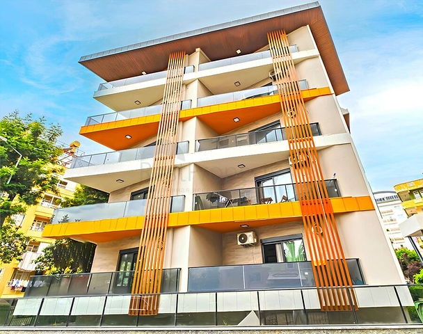 Cozy 2 Bedroom Duplex Flat for Sale in Alanya Centre