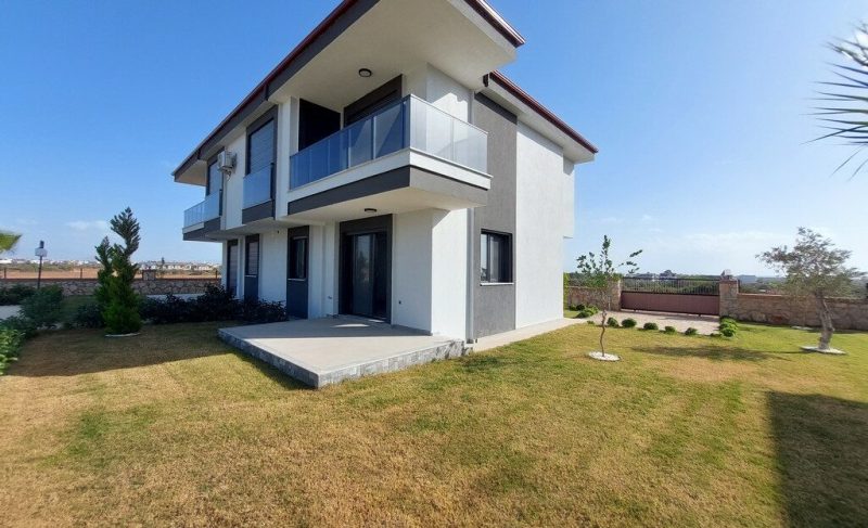 Brand-new 3 Bedroom Villa with Communal Pool for Sale in Altinkum Didim