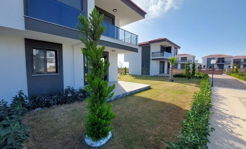 Brand-new 3 Bedroom Villa with Communal Pool for Sale in Altinkum Didim