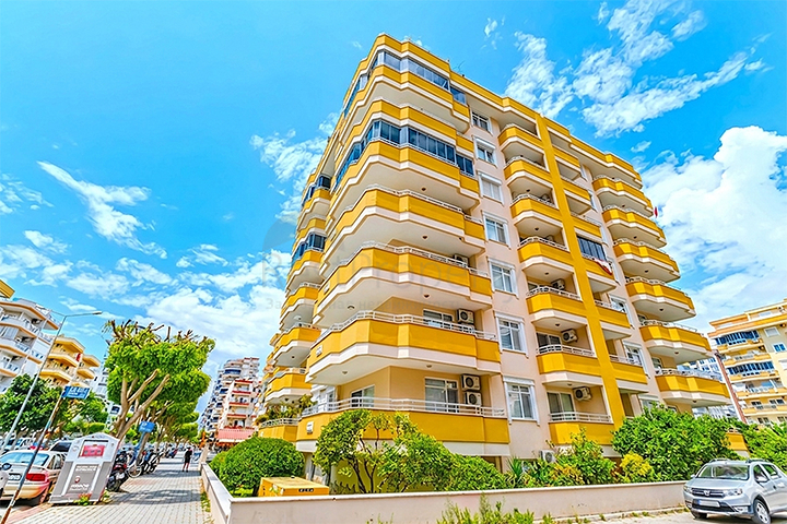 Furnished Flat, 150 Metres to the Beach in Alanya for Sale