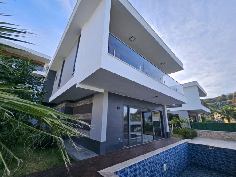 New Build 4 Bedroom Sea View Villa for Sale in Alanya Turkey