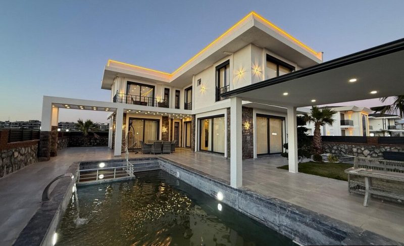Outstanding Luxury Villa for Sale in Altinkum Didim Region