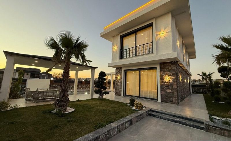 Outstanding Luxury Villa for Sale in Altinkum Didim Region