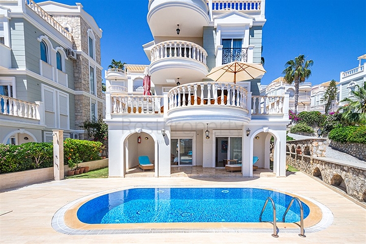 Premium Sea View Villa for Sale in Konakli Alanya l Oasis Club