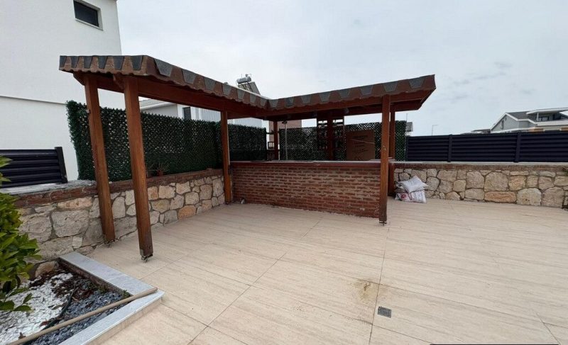 Ready-to-Move Villa for Sale in Altinkum Didim Turkey