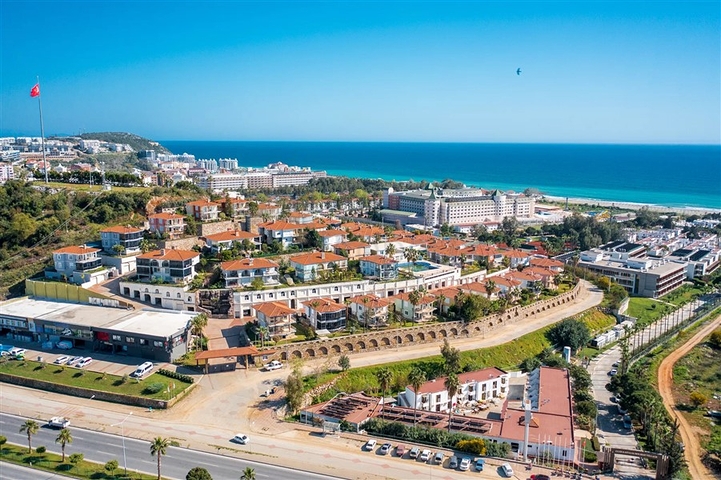 Spacious 3 Bedroom Villa in a Beautiful Complex in Alanya for Sale