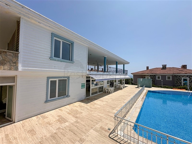Spacious 3 Bedroom Villa in a Beautiful Complex in Alanya for Sale