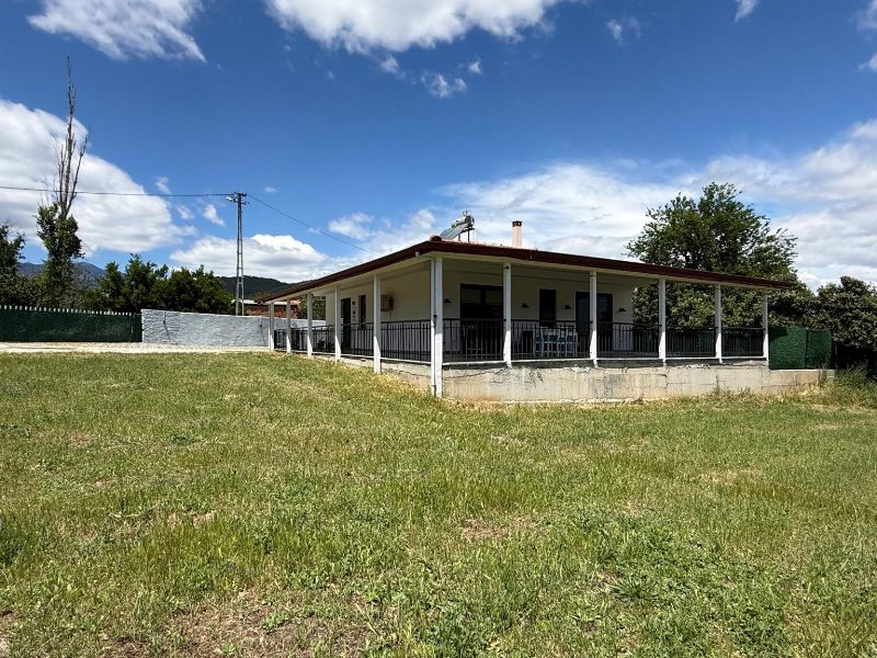 2 Bedroom Bungalow with 1.513sqm Private Plot in Kemer Fethiye