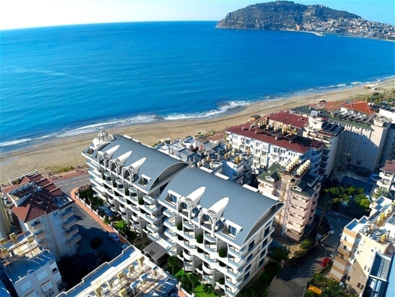 2 Bedroom Property in a Beach Front Complex in Alanya
