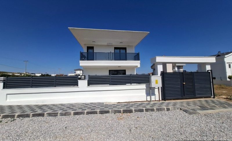 3 Bedroom Detached Villa with Pool for Sale in Altinkum Didim Turkey