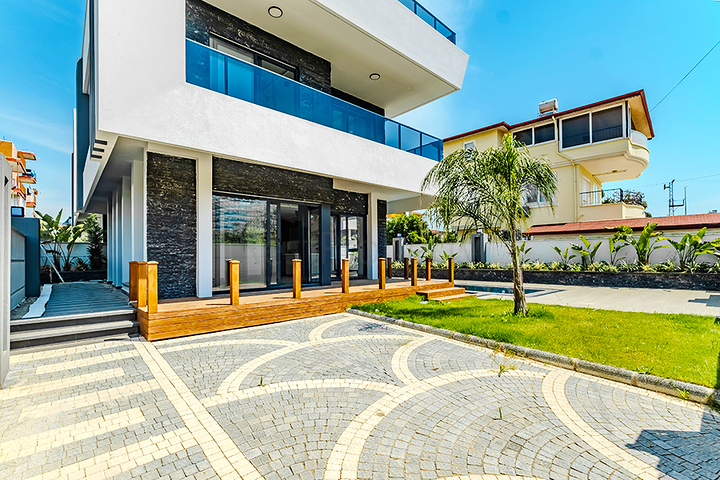 3 Bedroom Modern Villa with Pool in Konakli Alanya