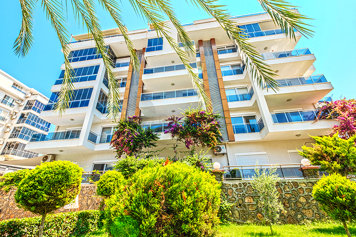 Affordable 1+1 Apartment in Kestel in a Modern Complex near the Beach