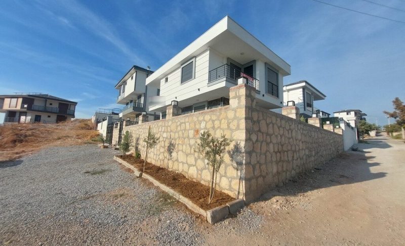 Affordable Newly Built Villa with Pool for Sale in Altinkum Didim