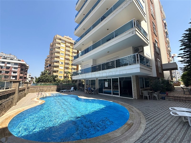 Bright 2+1 Apartment in Mahmutlar Close to the Sea and Local Facilities