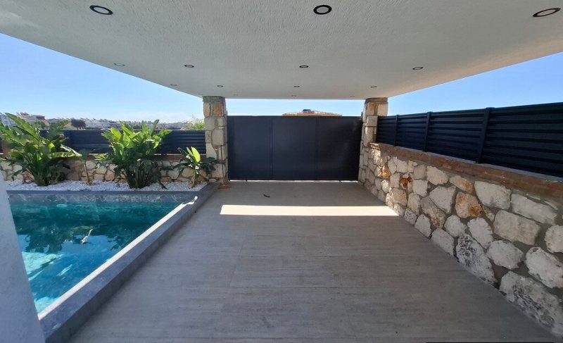 Detached Villa with Pool for Sale in Altinkum Didim Turkey