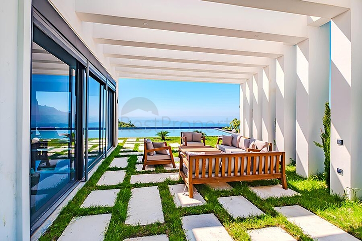 Exclusive Villa with Amazing Sea View for Sale in Kargicak Alanya Turkey