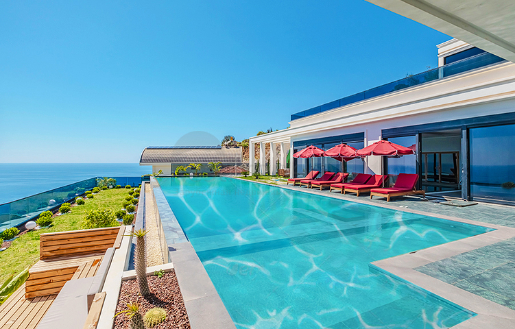 Exclusive Villa with Amazing Sea View for Sale in Kargicak Alanya Turkey