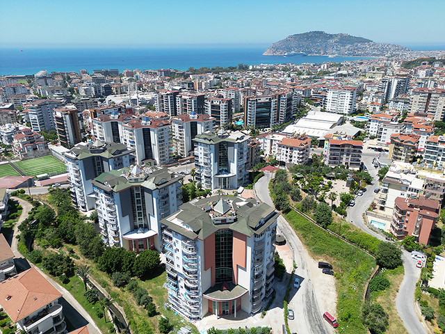 Fully Refurbished 4 Bedroom Duplex Apartment for Sale in Alanya l Cikcilli
