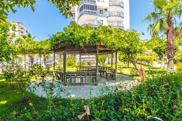 Fully Refurbished 4 Bedroom Duplex Apartment for Sale in Alanya l Cikcilli