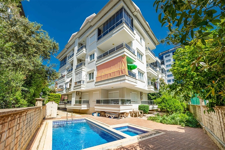 Furnished 2 Bedroom Holiday Apartment for Sale in Kleaopatra Alanya Turkey