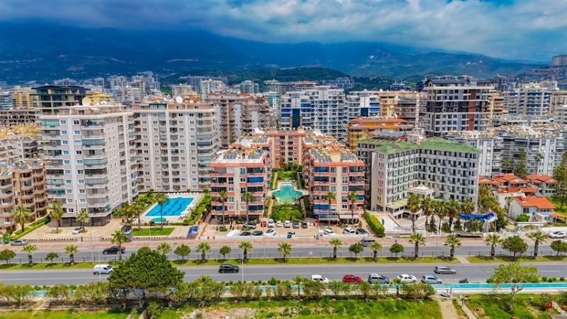 Furnished 2+1 Apartment 50 m from the sea in Mahmutlar, Alanya for Sale
