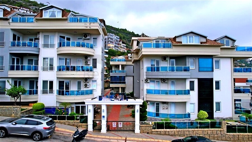 Ground Floor 4 Bedroom Duplex Apartment for Sale in Alanya