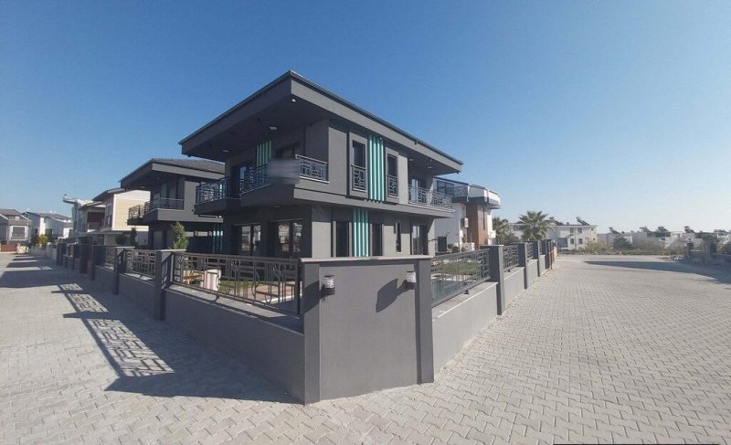 Luxury Didim Villa for Sale in Altinkum Area l 700metres to the Beach