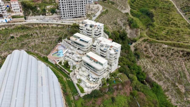 Mahmutlar Inci Terrace; 4 Bedroom Duplex Apartment with Large Terrace for Sale