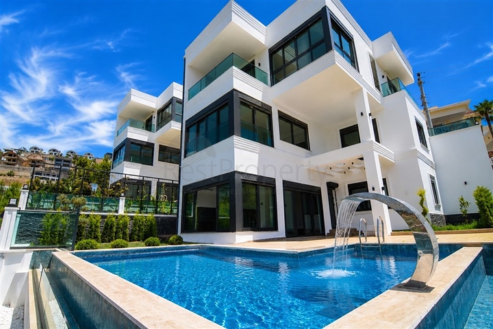 Modern 3+1 villa with Private Pool and Sea Views in Kargicak Alanya