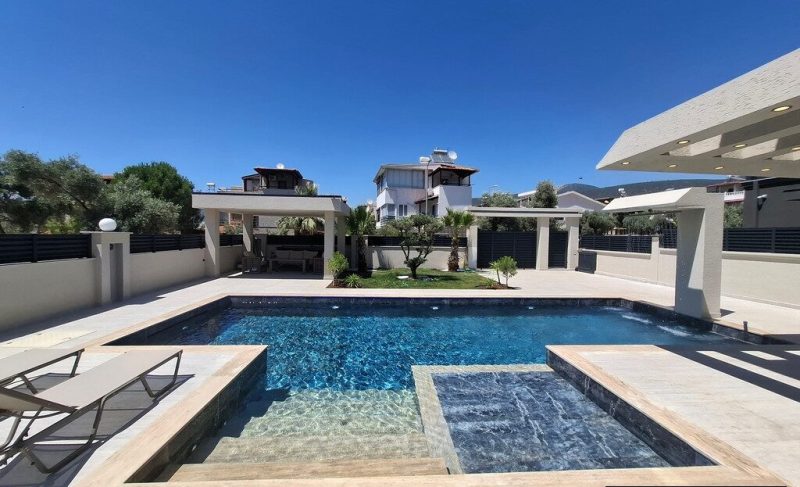 Nature & Sea View Villa for Sale in Didim with Furniture in Akbuk
