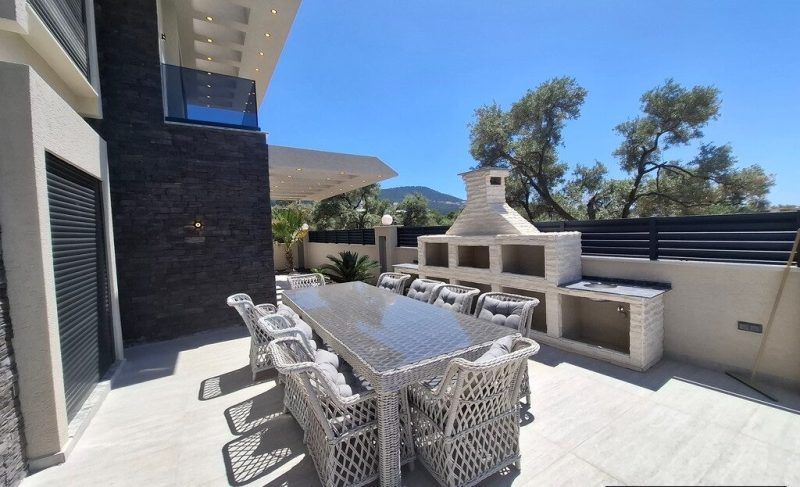 Nature & Sea View Villa for Sale in Didim with Furniture in Akbuk