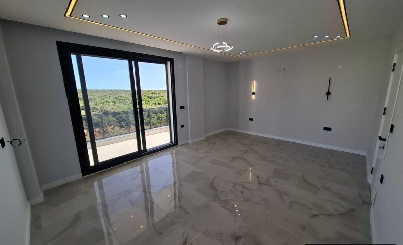 Spacious 3+1 Apartment with Panoramic Sea Views in the Prestigious Bektaş Area