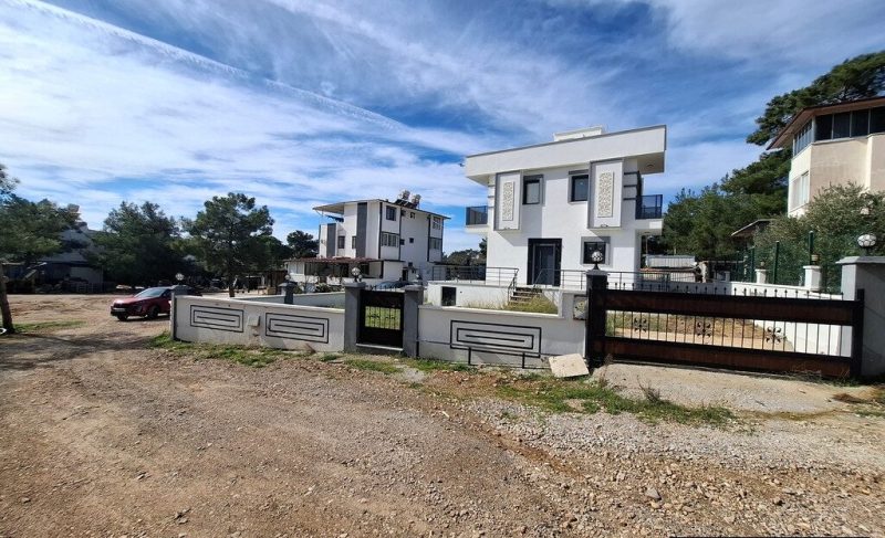 New 3 Bedroom Semi-detached Villa with Expansive Garden in Akbuk Didim